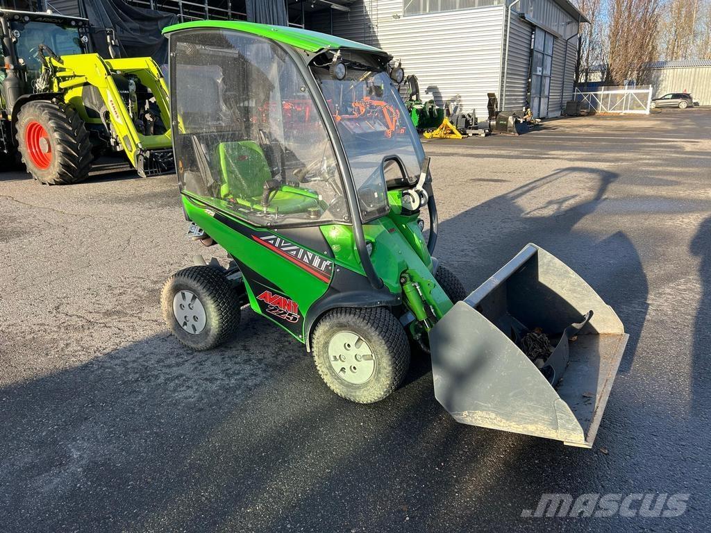 Avant 225 Cargadoras multifunción