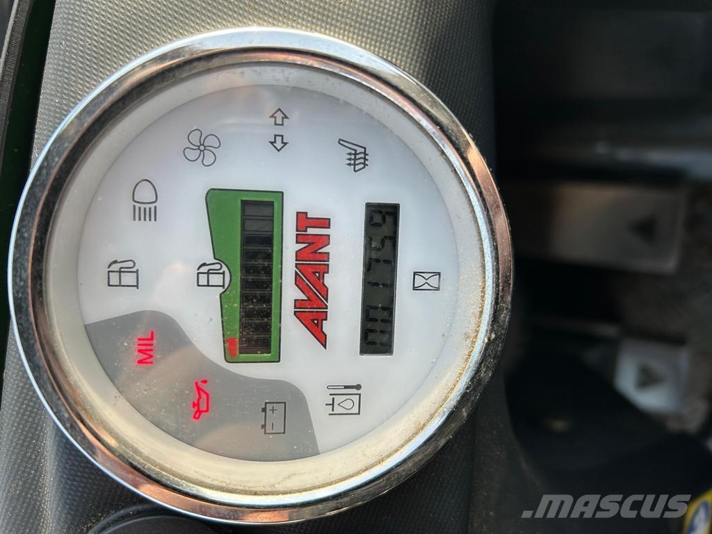 Avant 225 Cargadoras multifunción