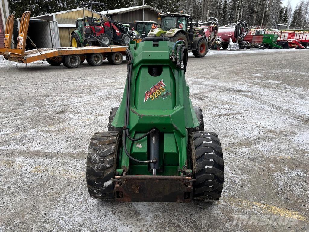 Avant 320 Cargadoras multifunción