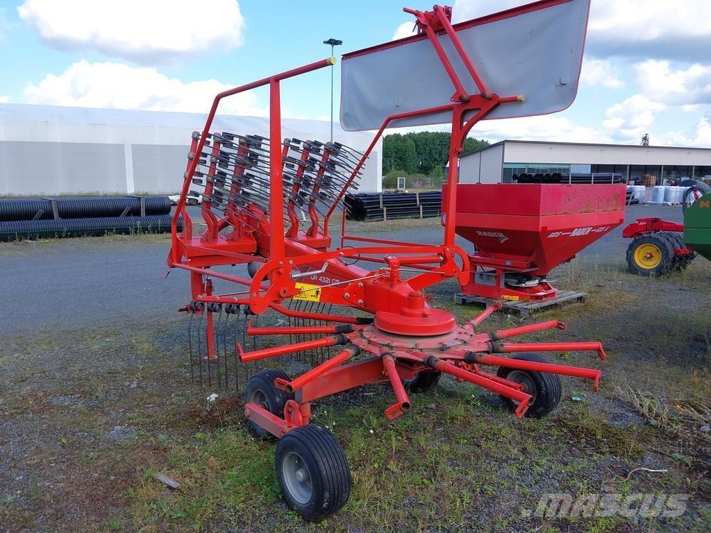 Kuhn 4321 Rastrillos y henificadores