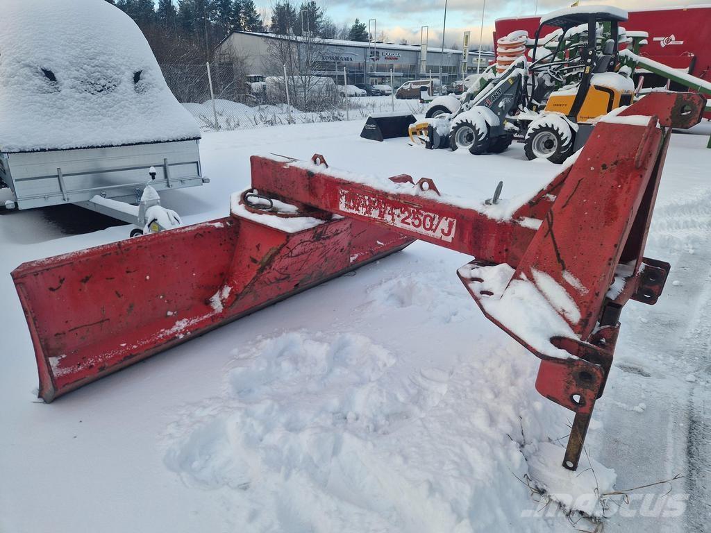 Vama 250J Rastras para caminos