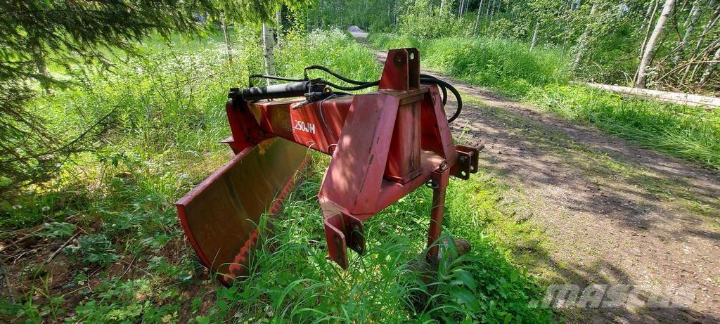 VM 250 Rastras para caminos