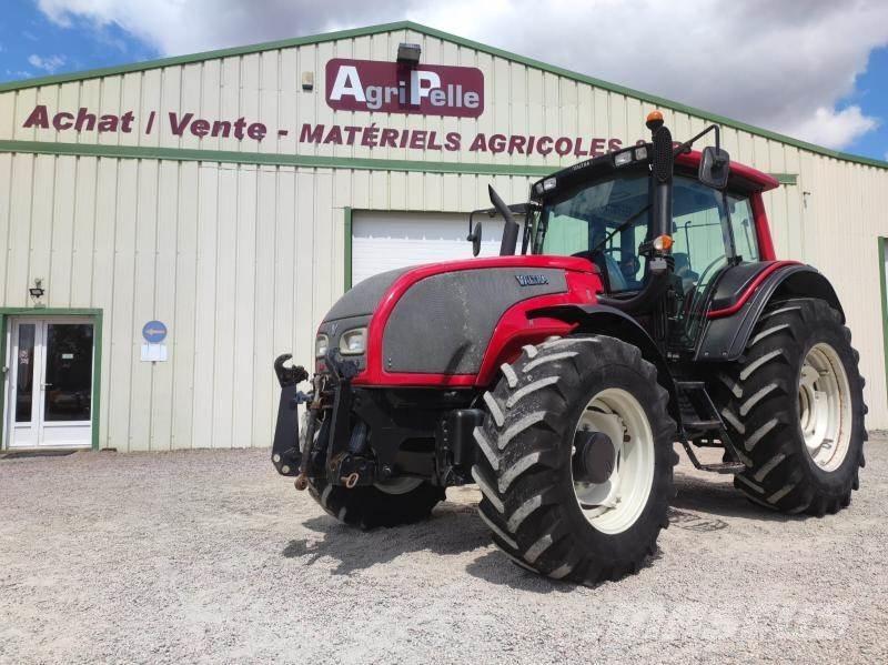 Valtra T151 Tractores