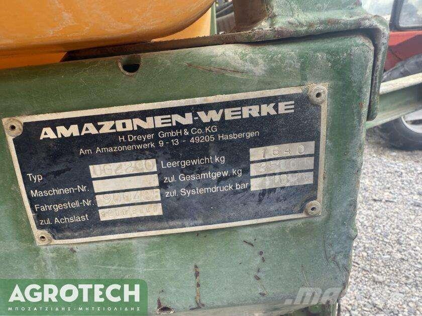 Amazone UG 2200 Tractores
