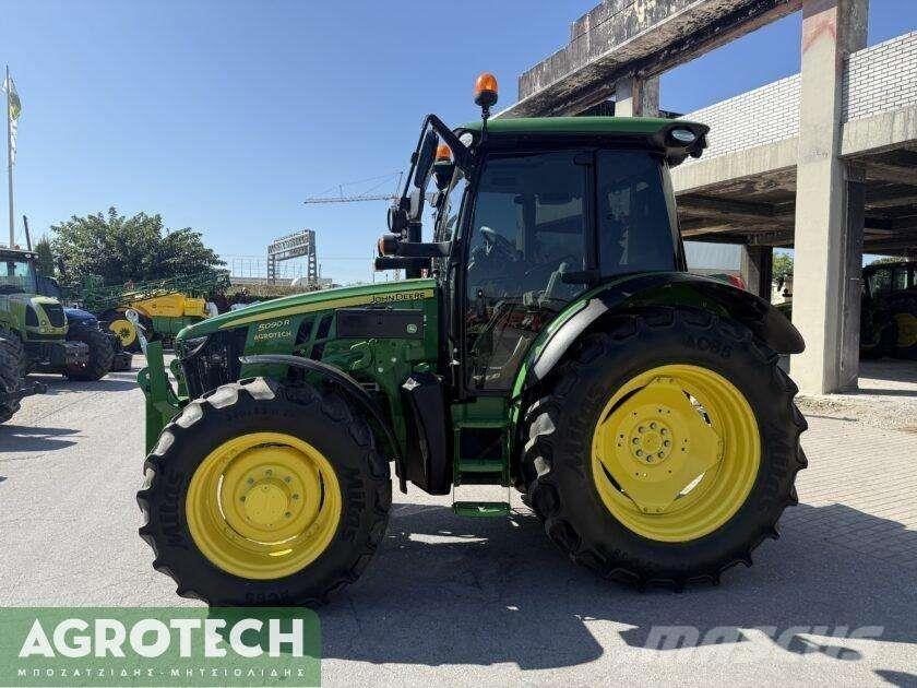 John Deere 5090R Tractores