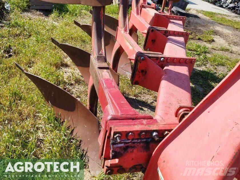 Kverneland 150 B Tractores