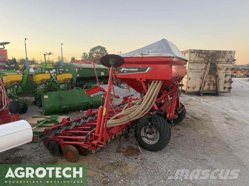 Kverneland DL 4.0m Tractores