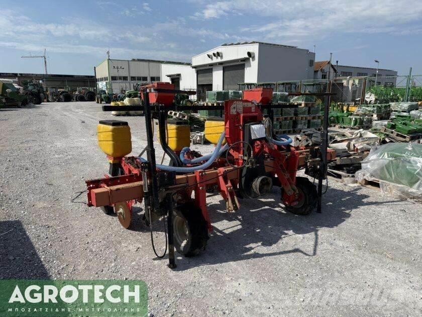MaterMacc MS 8200 Tractores