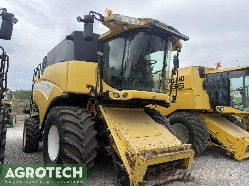 New Holland CX 880 Tractores