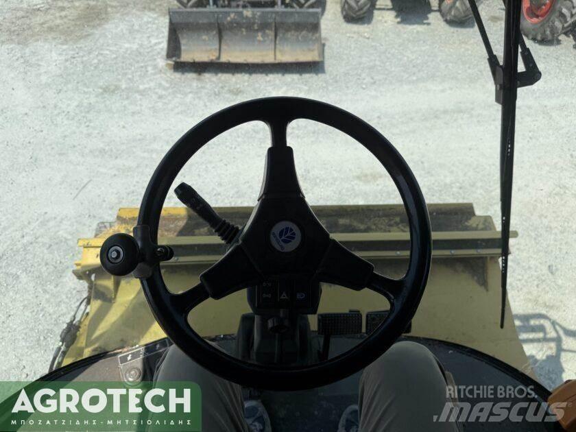New Holland TX 68 Tractores