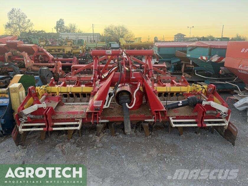 Pöttinger  Tractores