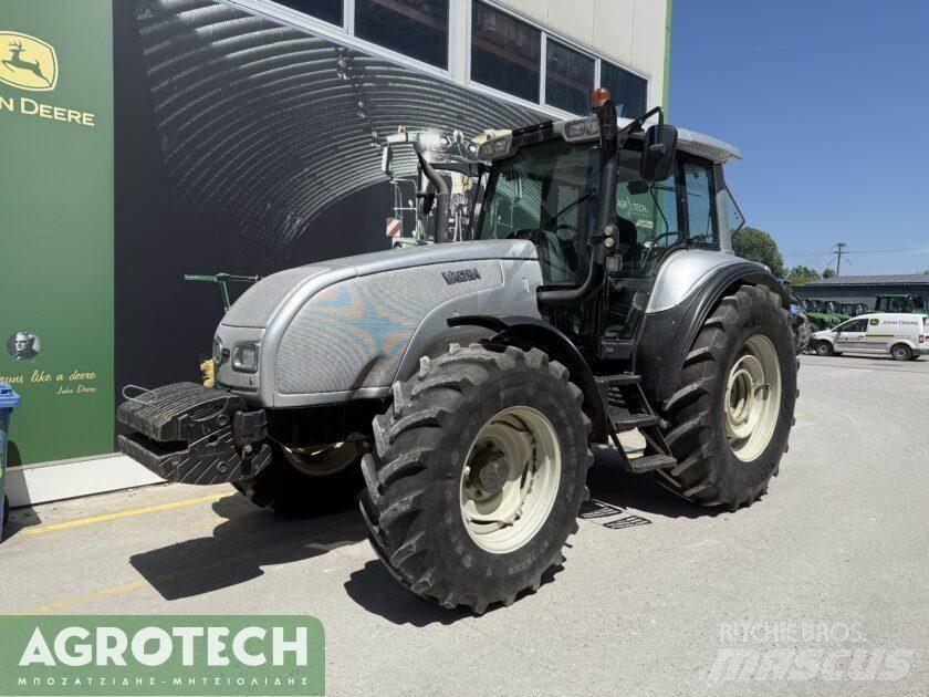 Valtra T120-4 Tractores