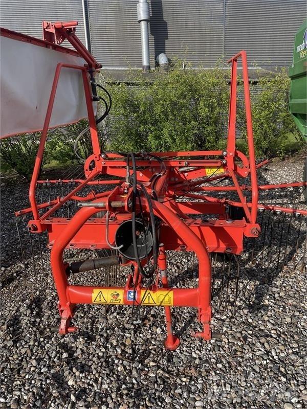 Kuhn GA4121GM Rastrillos y henificadores