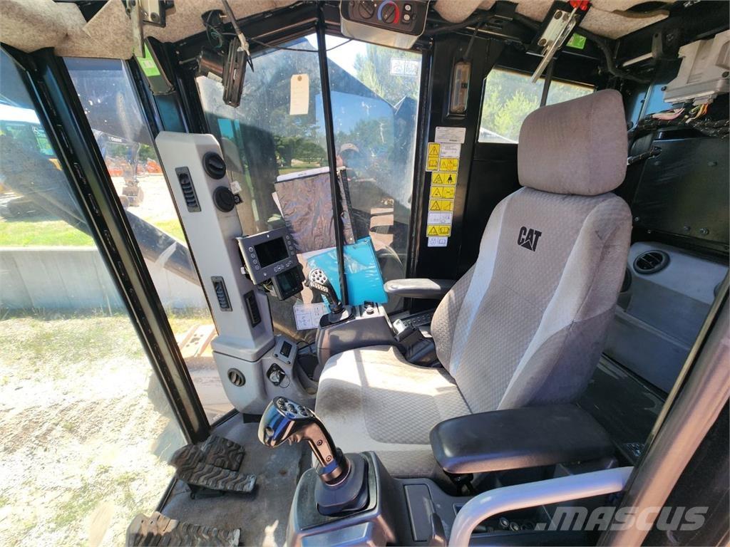 CAT 521B Forestal - Otros