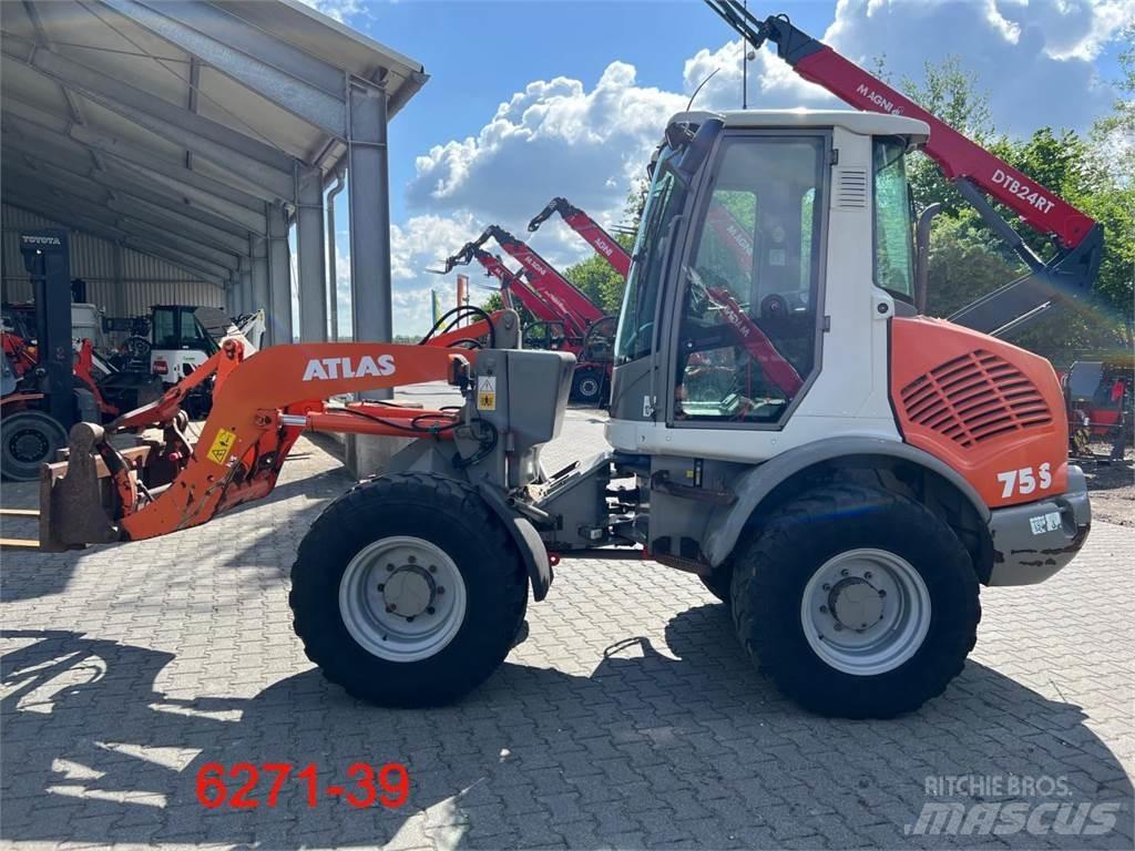 Atlas AR 75 s Cargadoras sobre ruedas
