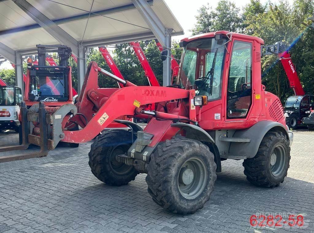 Atlas AR 80 Cargadoras sobre ruedas