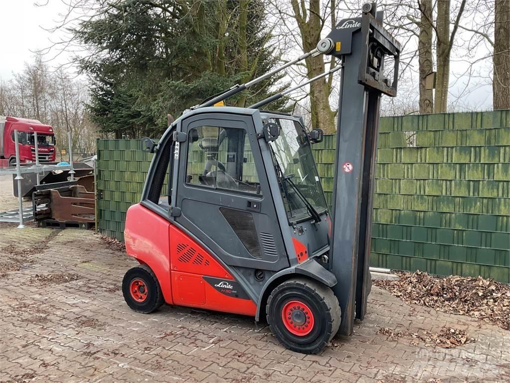 Linde H 30 D 02 EVO Carretillas diesel