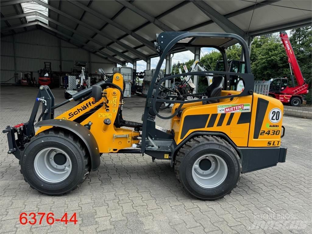 Schäffer 2430 SLT Cargadoras sobre ruedas