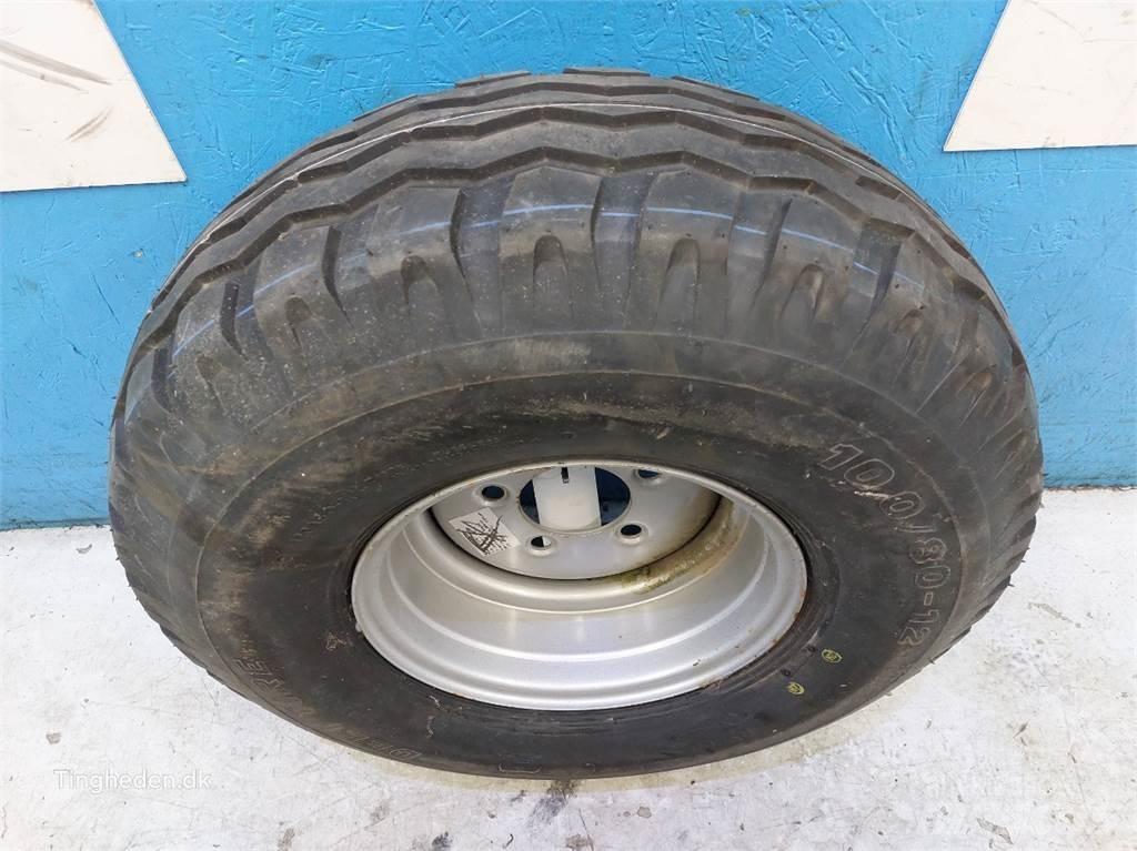  12 10.0/80-12 Neumáticos, ruedas y llantas