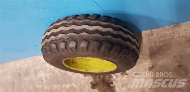  15 10.0/75-15 Neumáticos, ruedas y llantas