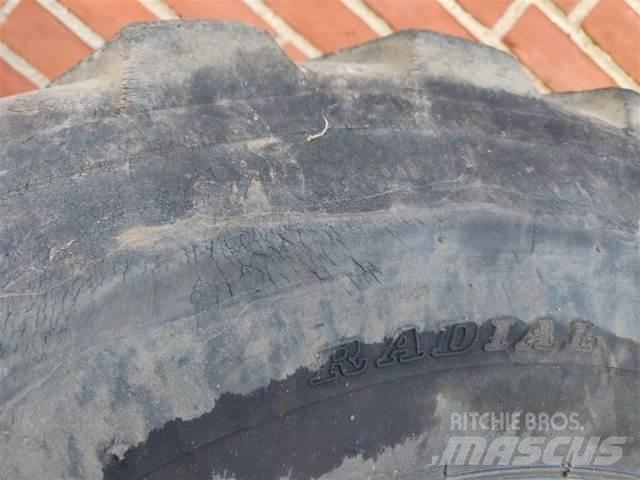  18 365/70R18 Neumáticos, ruedas y llantas