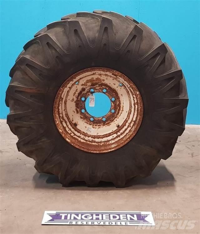  26 23.1-26 Tyres, wheels and rims