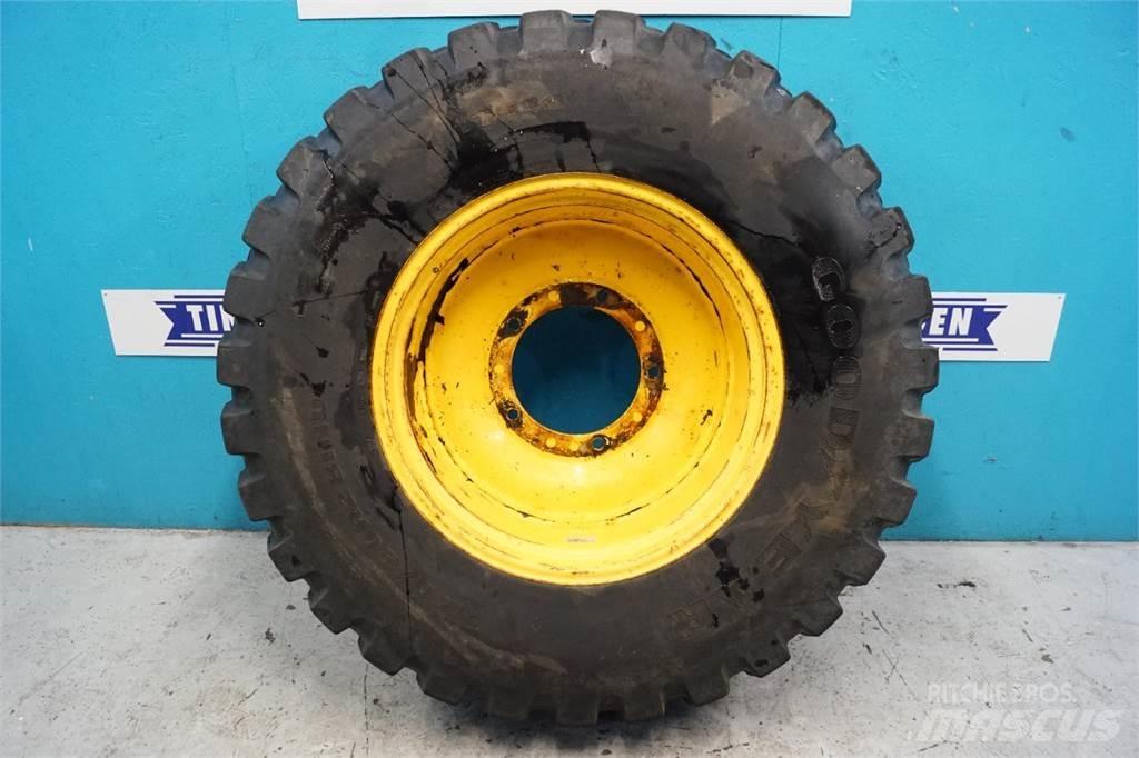  28 440/80R28 Neumáticos, ruedas y llantas
