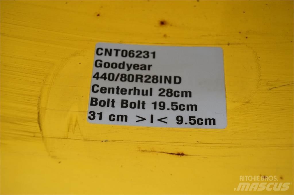  28 440/80R28 Neumáticos, ruedas y llantas