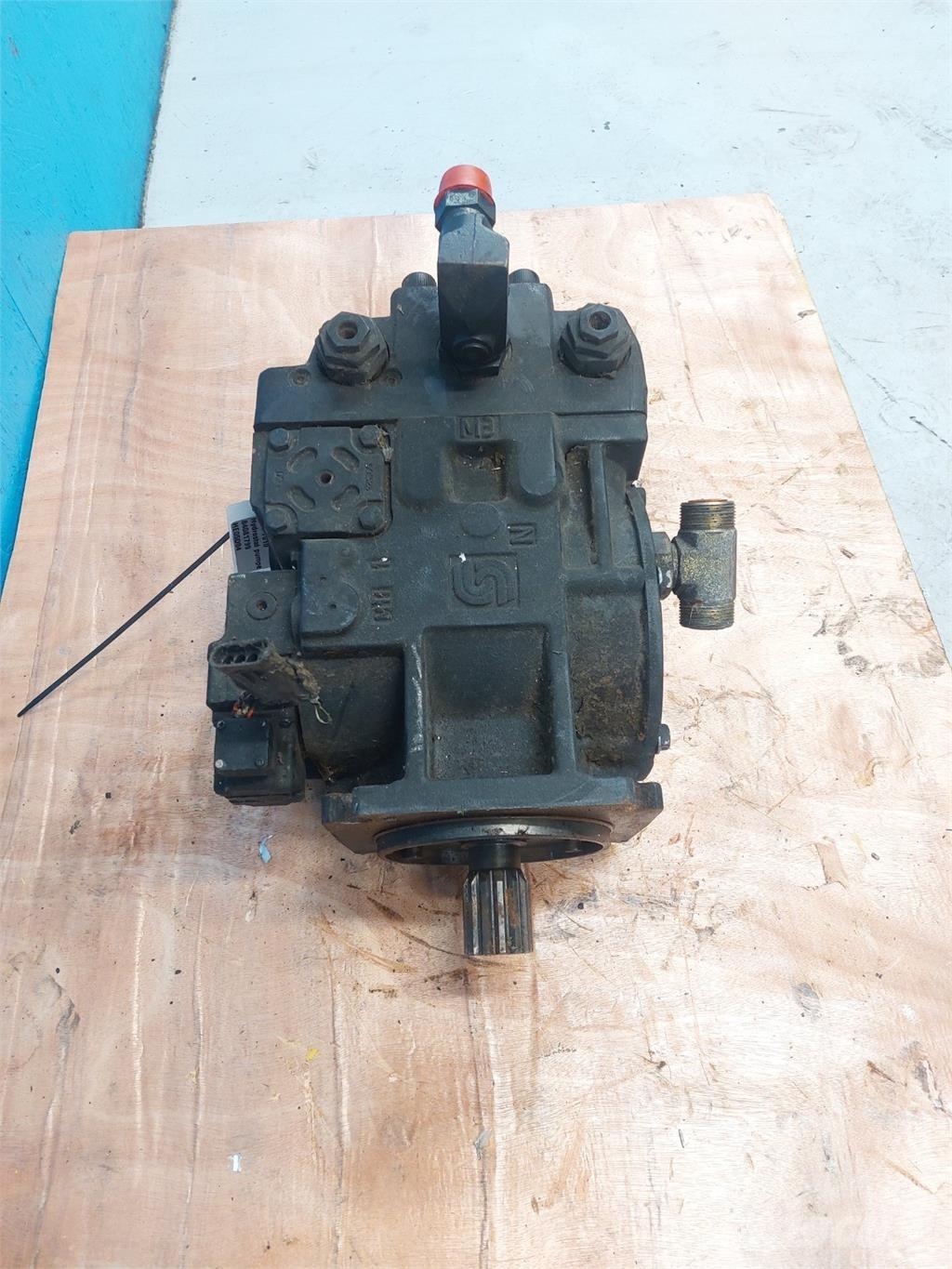 CASE 7010 Hidráulicos