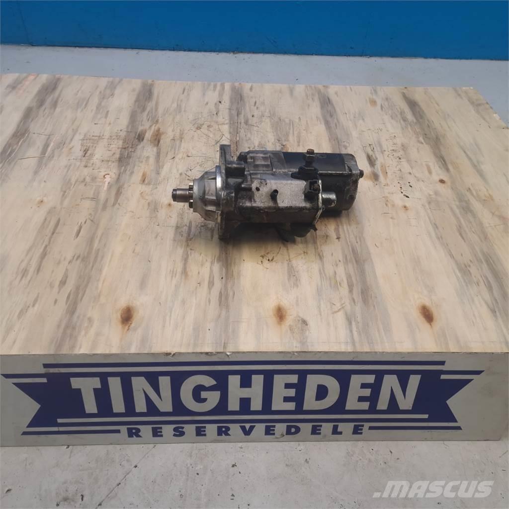 CASE 7130 Electrónicos