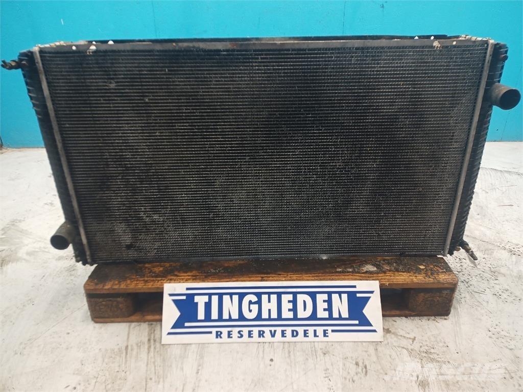 CASE 8010 Radiadores