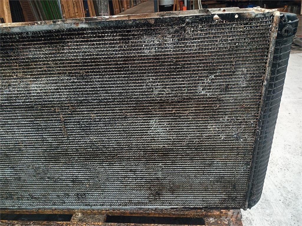 CASE 8010 Radiadores