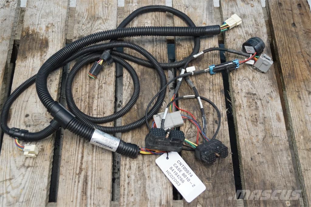 CASE 8010 Electrónicos