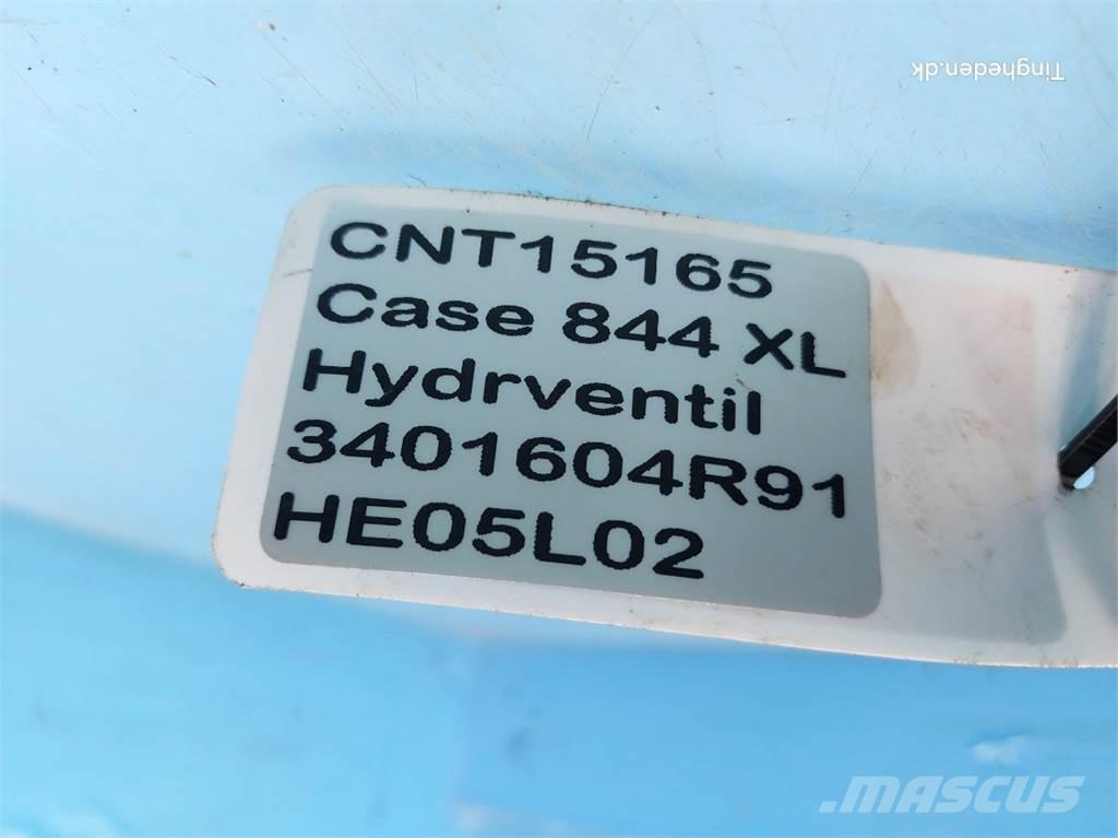 CASE 844XL Hidráulicos