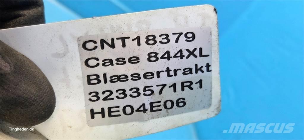 CASE 844XL Cabina