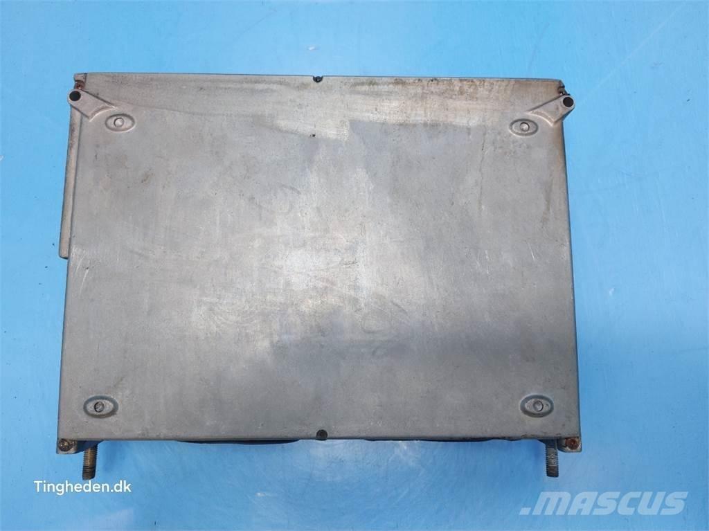 CASE 9120 Electrónicos