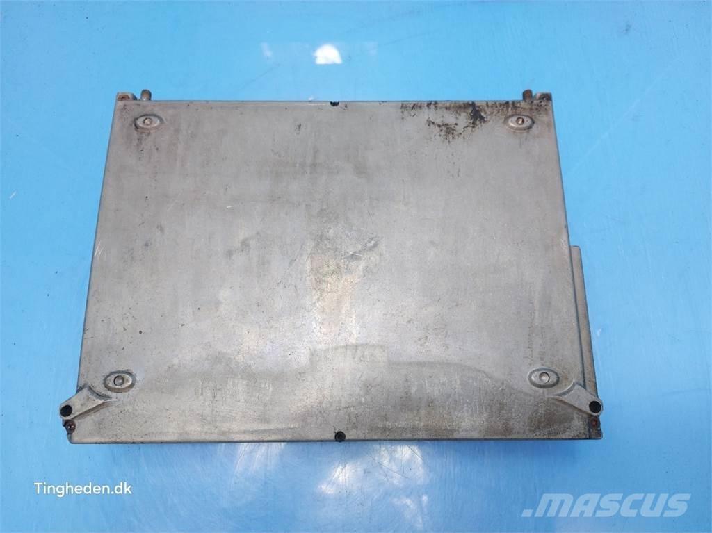 CASE 9120 Electrónicos