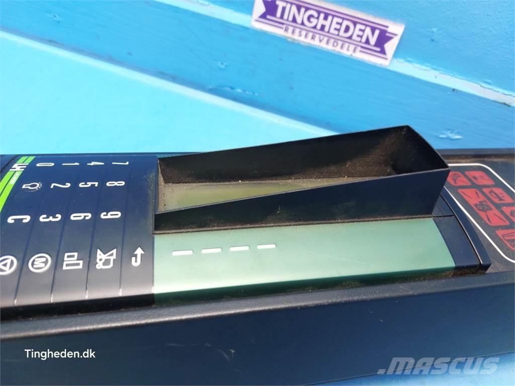 CASE CF80 Electrónicos