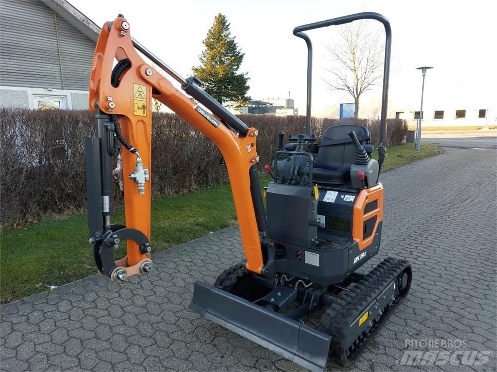 Develon DX10-7 Mini excavadoras < 7t