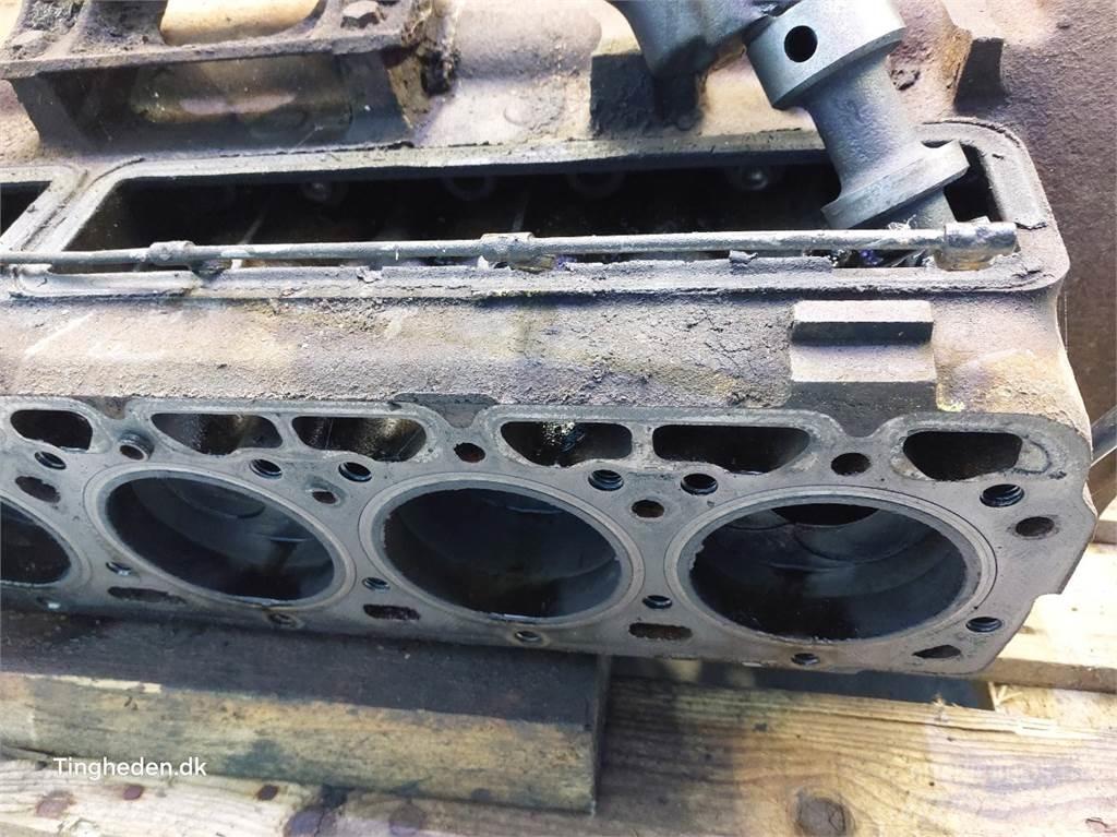 Ford Trader 590E Motores