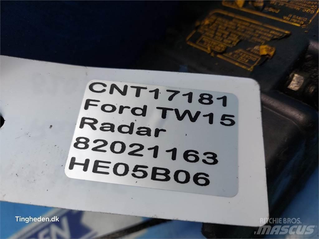 Ford TW15 Electrónicos