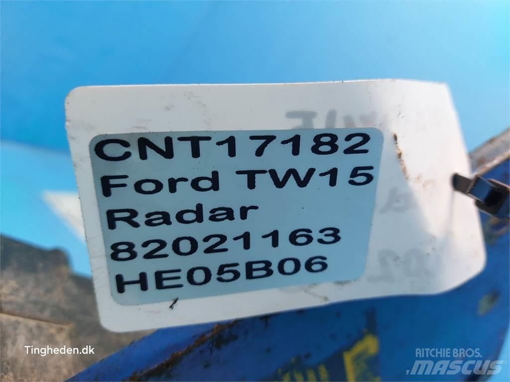 Ford TW15 Electrónicos