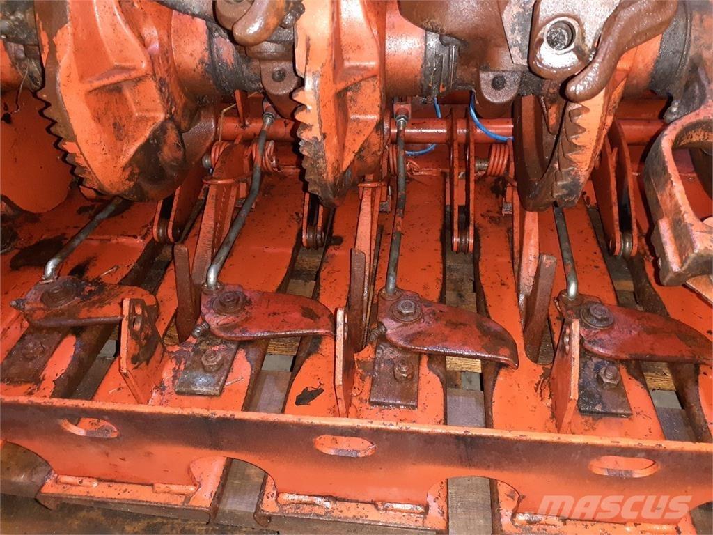 Hesston 4700 Otros equipos usados para la recolección de forraje