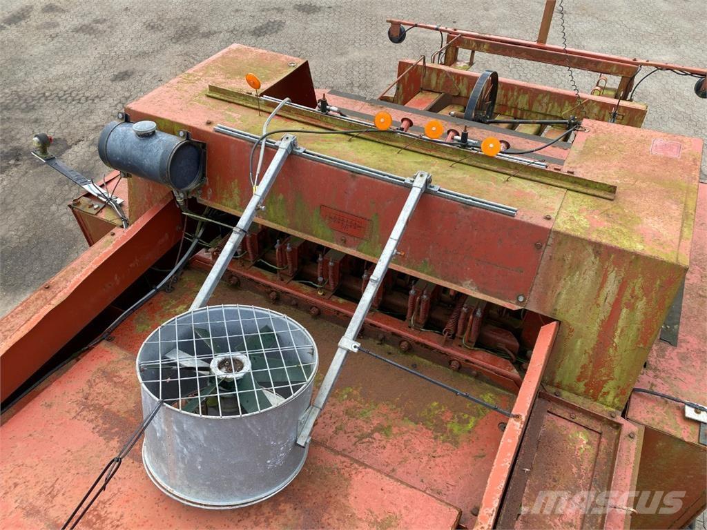 Hesston 4900 Empacadoras cuadradas