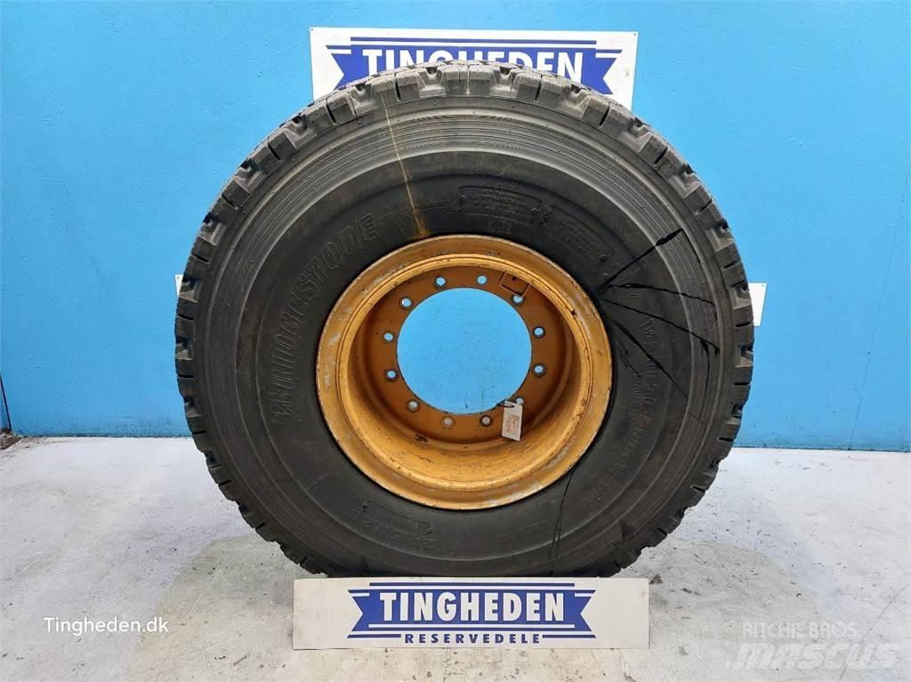 JCB 25 20.5R25 Neumáticos, ruedas y llantas