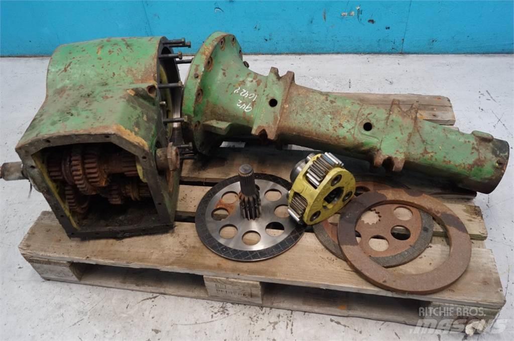 John Deere 1042 Transmisión