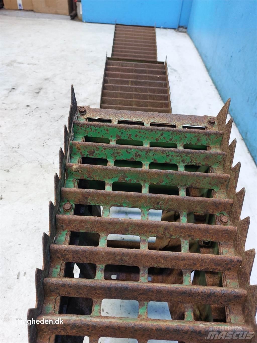 John Deere 1042 Accesorios para cosechadoras combinadas