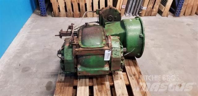 John Deere 1065 Transmisión