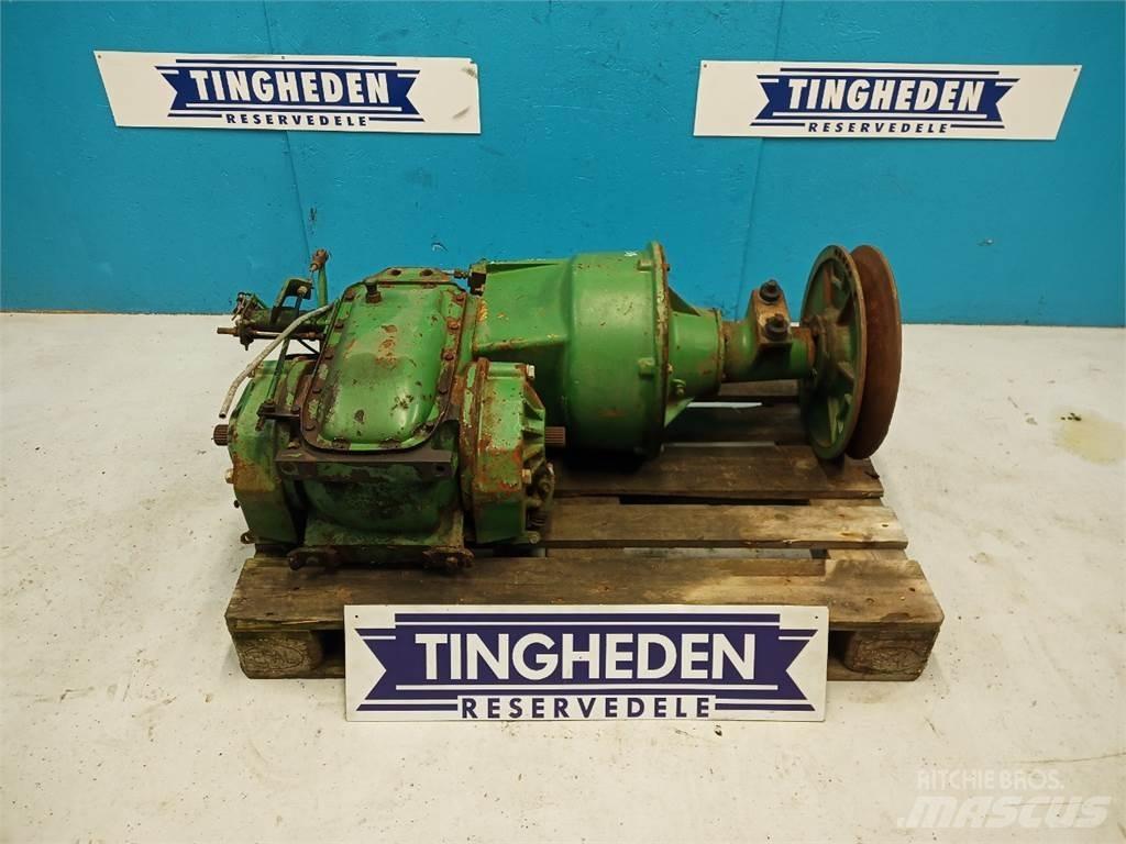 John Deere 1065 Transmisión