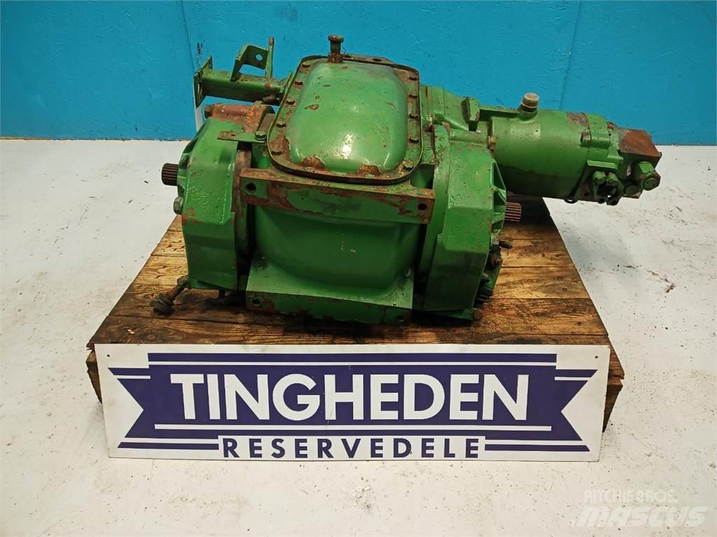 John Deere 1075 Transmisión
